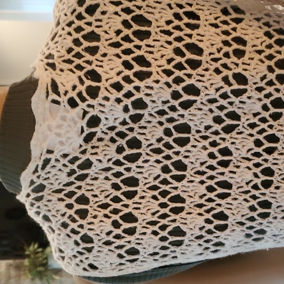 Blue Beth body crochet creams/white topper/vest duster knee/midi length boutique - Picture 8 of 14